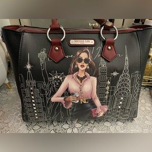 NEVER USED❗️ NEW WITHOUT TAG / NICOLE LEE
CAREER WOMAN SATCHEL (NEW YORK)